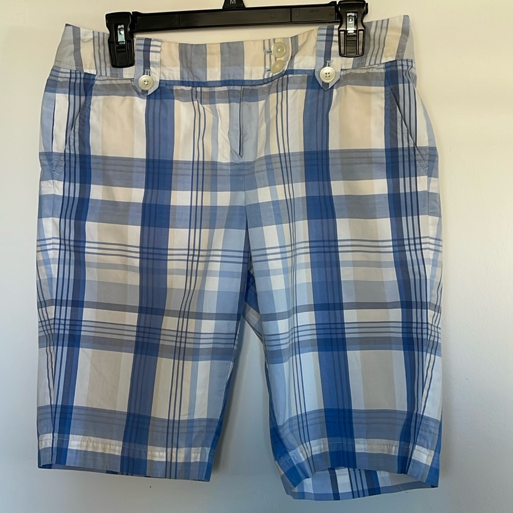 Tommy Hilfiger Blue White Tan Plaid Bermuda Shorts size 10